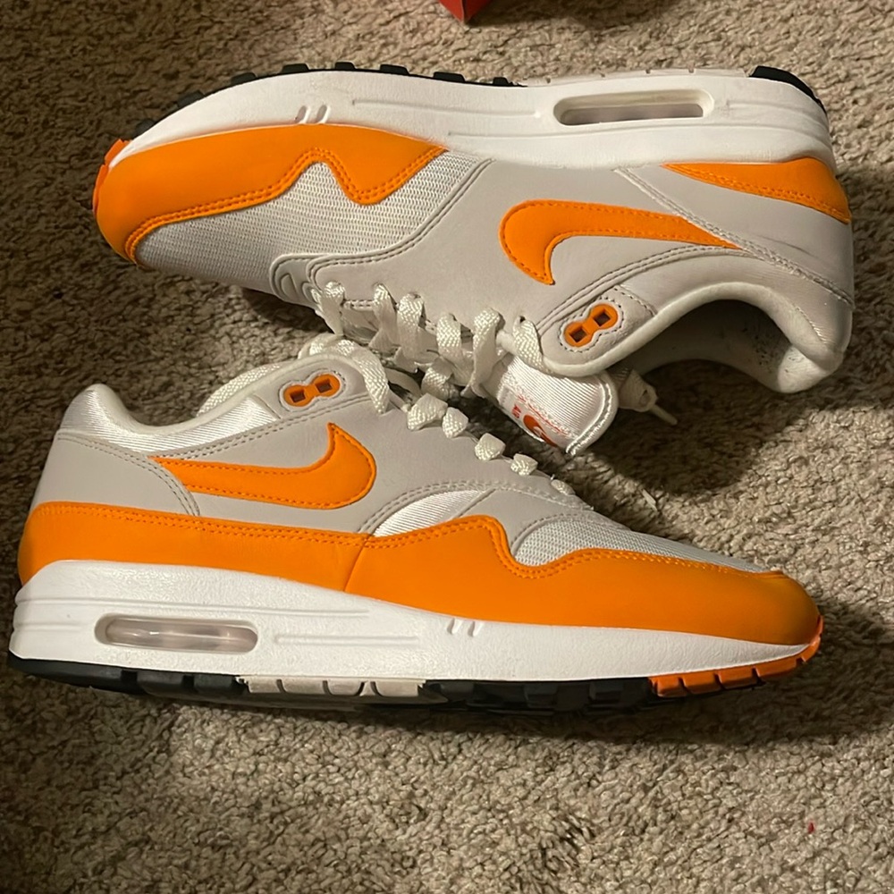 Air max 1 “Magma Orange”